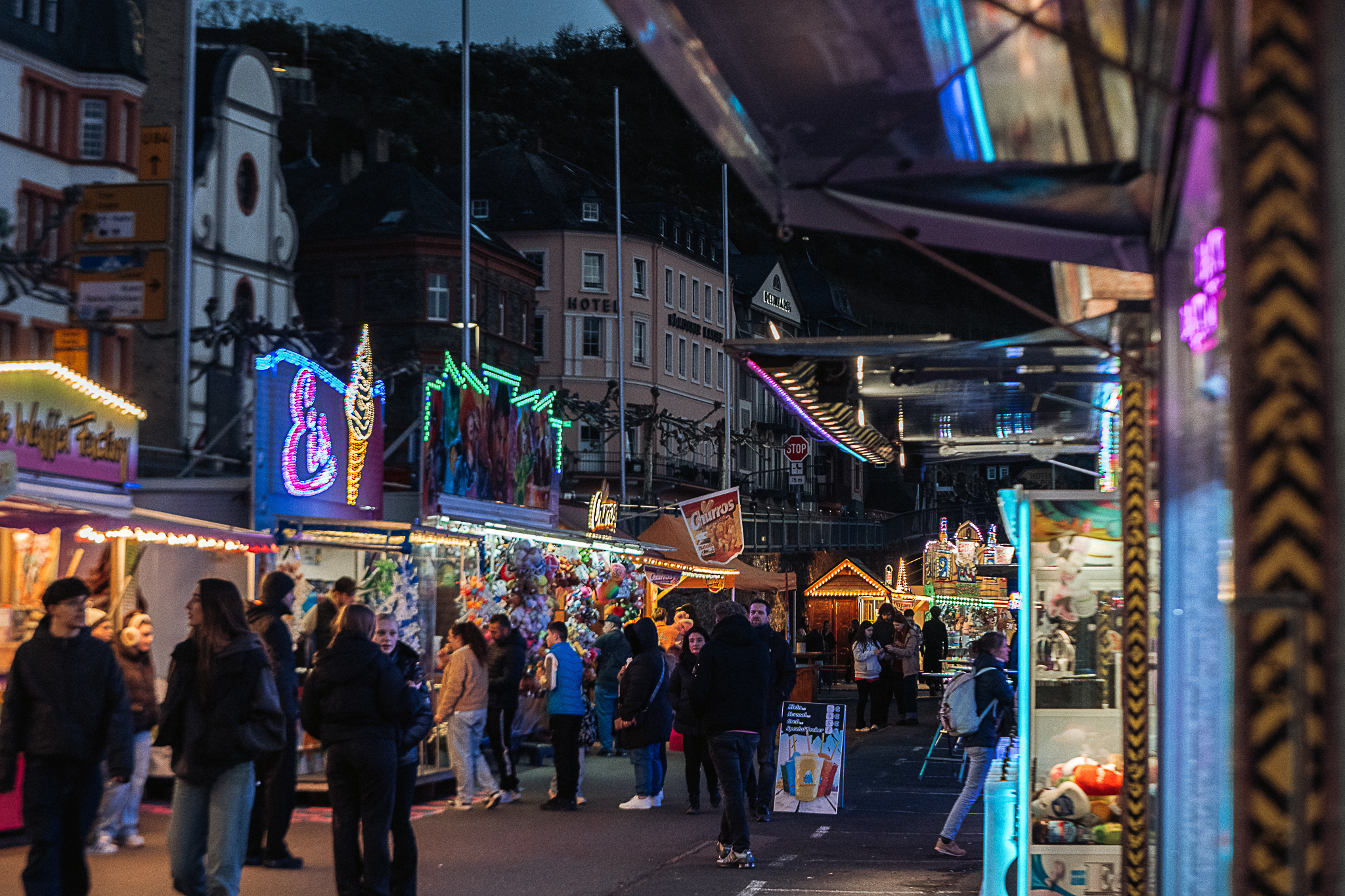 Bernkastel-Kues blĂĽht auf - Highlight Rummelplatz