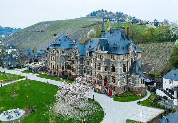 Außenansicht Schloss Lieser