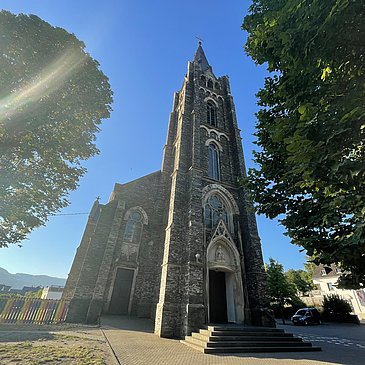 Kirche große Ansicht