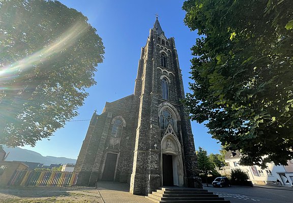 Kirche große Ansicht