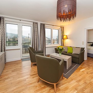 Villa Mosella 3 Wohnzimmer mit Balkon