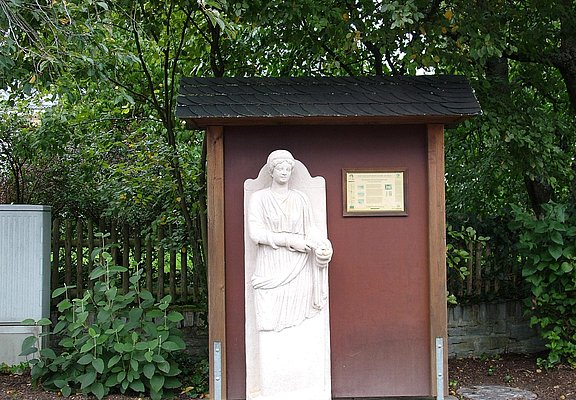 Sirona Statue