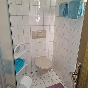 Bad Zimmer 3
