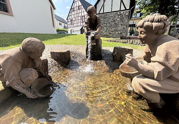 Goldgräberbrunnen