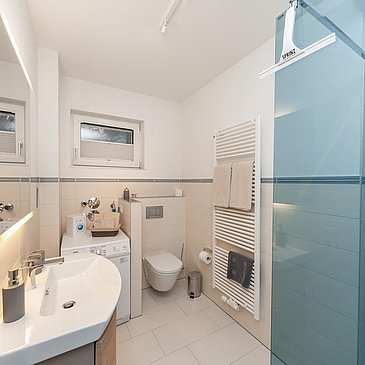 Villa Mosella 1 Wohnzimmer Badezimmer 2