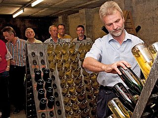 Rütteln der Flasche