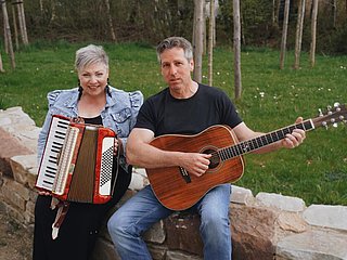 Duo Lagerfeuer.