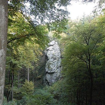 Der Bilstein-Felsen - einer der Weg-Höhepunkte
