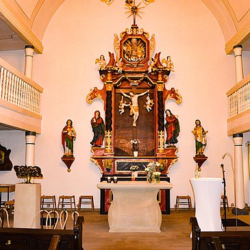 Innenraum Heilig-Geist-Kirche